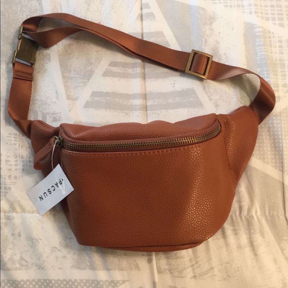 NEW Pacsun Adjustable Fanny